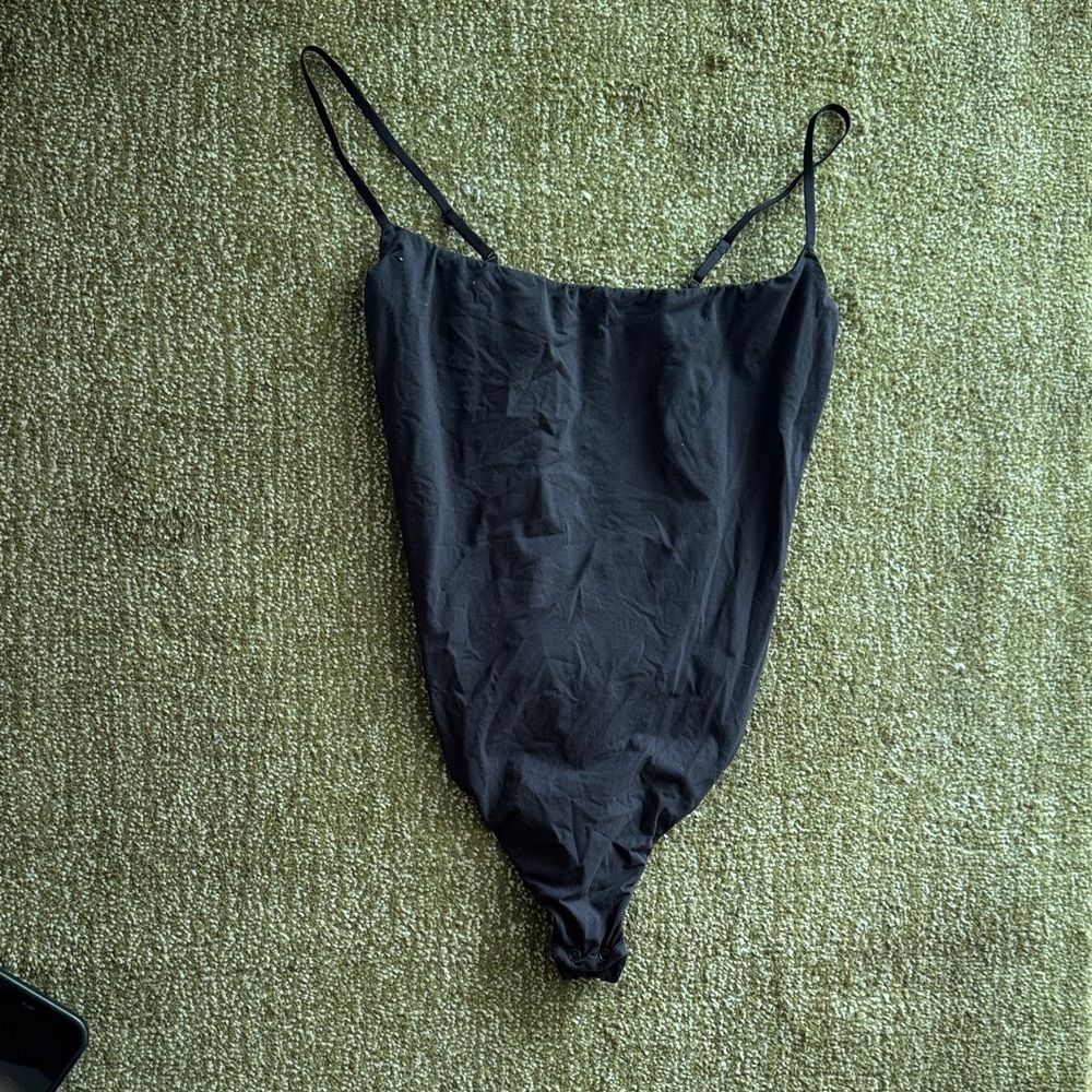 SKIMS FITS EVERYONE BODYSUIT